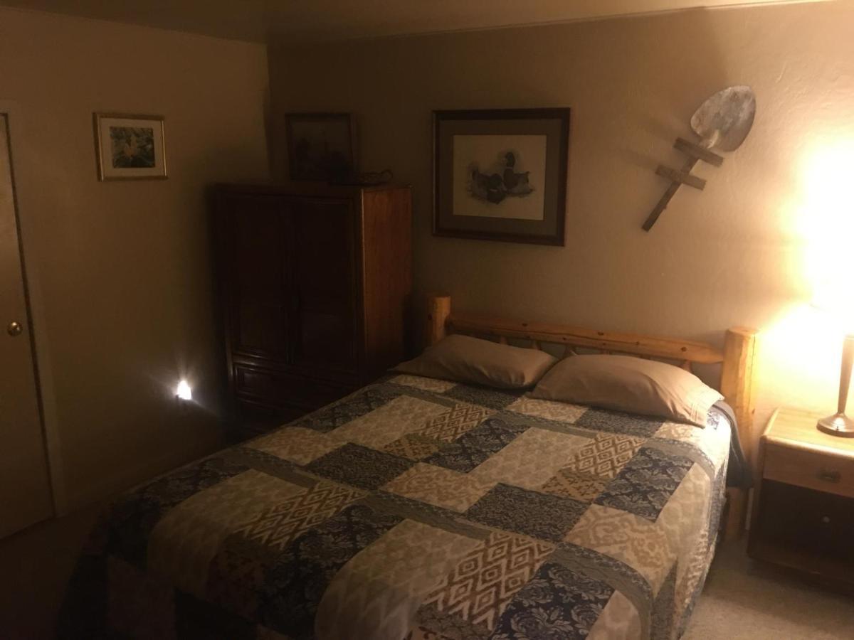 Rainbows End Fishing Resort ไพน์ท็อป-เลคไซด์ ภายนอก รูปภาพ
